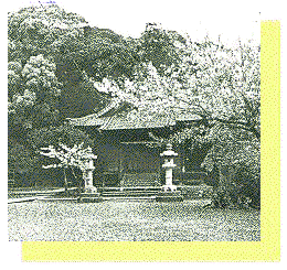 A temple hall near the top of Mt. Akiwa